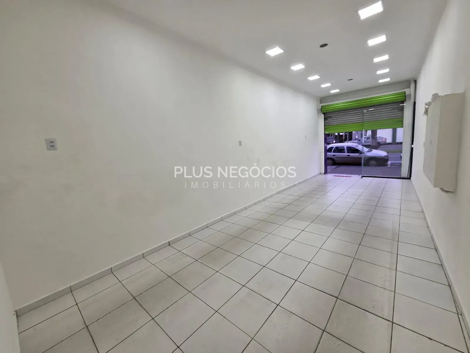 Loja-Salão, 72 m² - Foto 1