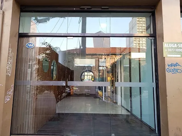 Loja para alugar, no bairro Pinheiros em São Paulo