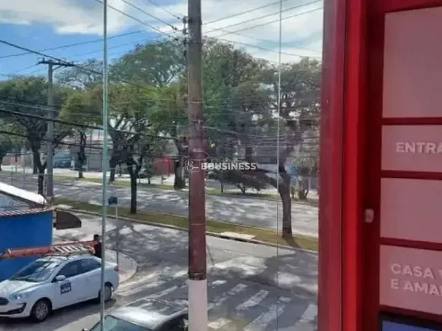 Loja à venda ou para alugar, no bairro Vila Monumento em São Paulo