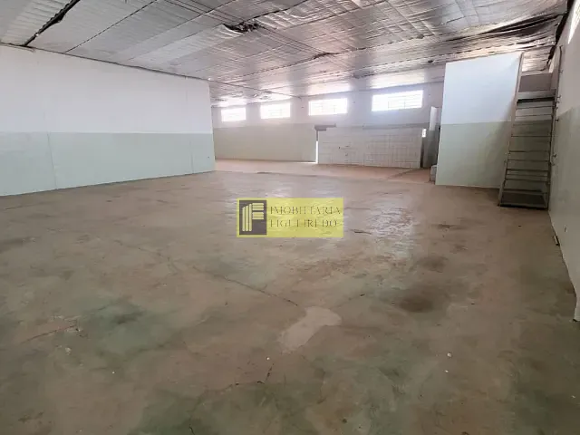 Loja com 550m², para alugar, no bairro Vila Esplanada em São José do Rio Preto