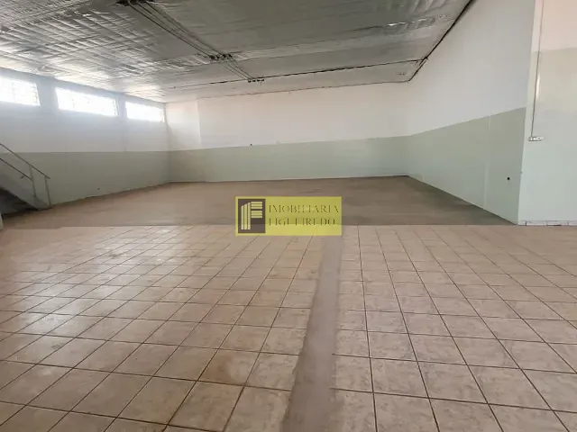 Loja com 550m², para alugar, no bairro Vila Esplanada em São José do Rio Preto
