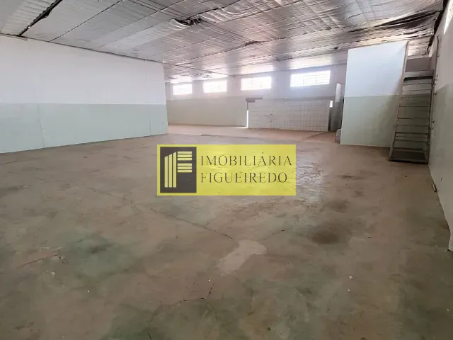 Loja com 550m², para alugar, no bairro Vila Esplanada em São José do Rio Preto