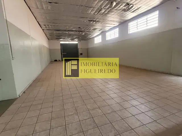 Loja com 550m², para alugar, no bairro Vila Esplanada em São José do Rio Preto
