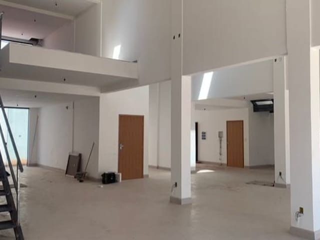 Loja com 290m², à venda ou para alugar, no bairro Alphaville em Rio das Ostras
