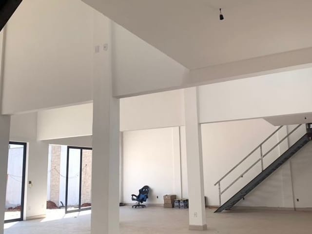Loja com 290m², à venda ou para alugar, no bairro Alphaville em Rio das Ostras
