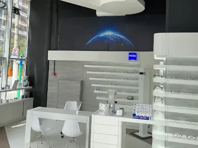 Loja à venda, no bairro Pinheiros em São Paulo