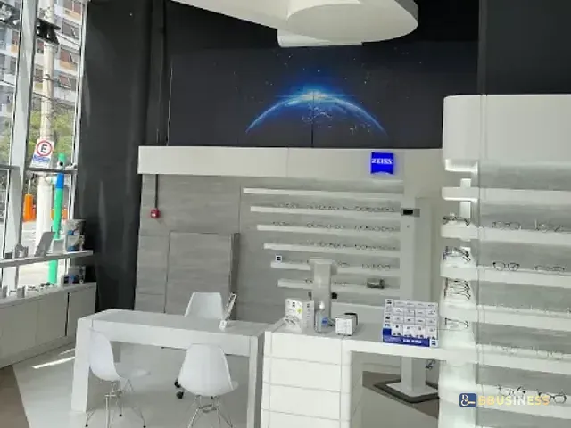 Loja à venda, no bairro Pinheiros em São Paulo