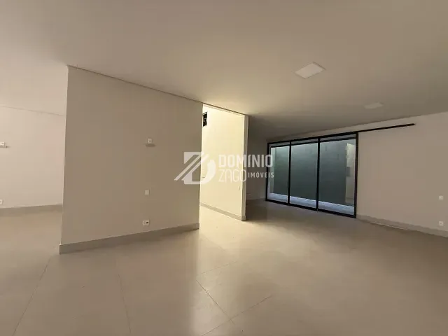 Loja para alugar, no bairro Mercês em Uberaba