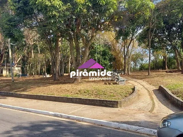 Loja com 183m², à venda, no bairro Eugênio de Mello em São José dos Campos