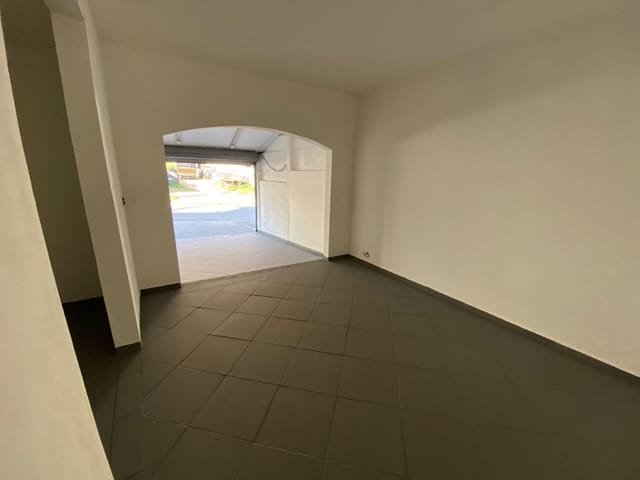 Loja com 60m², para alugar, no bairro Jardim do Engenho em Cotia