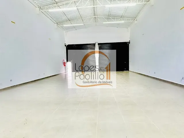 Loja com 200m², para alugar, no bairro Alvinópolis em Atibaia