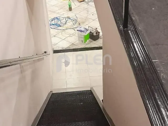 Loja para alugar, no bairro Canindé em São Paulo