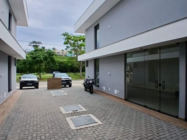 Loja com 35m², para alugar, no bairro Alphaville em Rio das Ostras