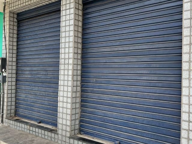 Loja com 250m², para alugar, no bairro Sol e Mar em Macaé