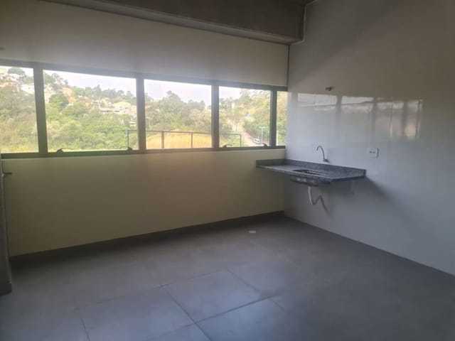 Loja com 94925m², para alugar, no bairro Vila Poupança em Santana de Parnaíba