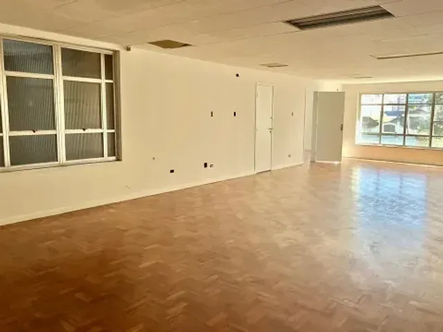 Loja com 120m², à venda, no bairro Liberdade em São Paulo