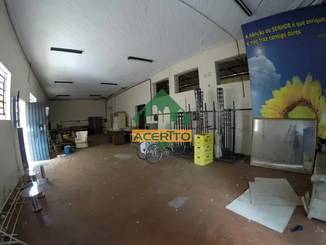 Loja com 250m², para alugar, no bairro Vila Mendonça em Araçatuba