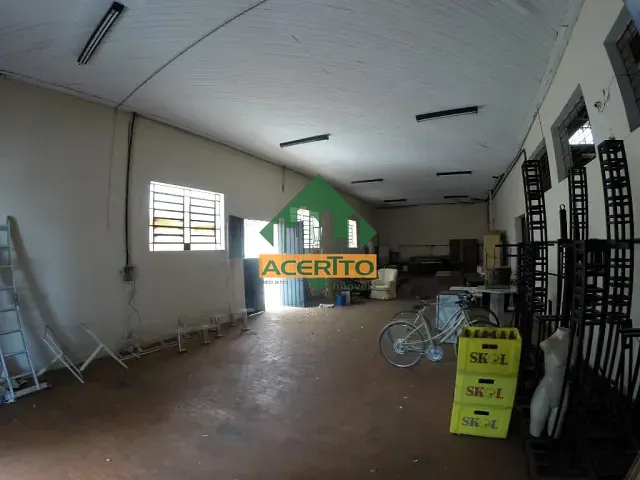 Loja com 250m², para alugar, no bairro Vila Mendonça em Araçatuba