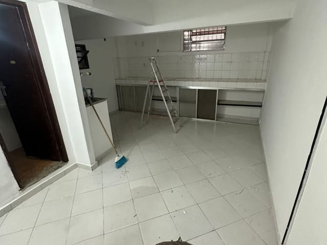 Loja com 50m², para alugar, no bairro Centro em Macaé