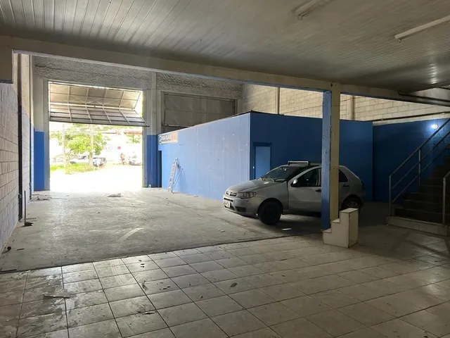 Loja com 360m², para alugar, no bairro Portais (Polvilho) em Cajamar