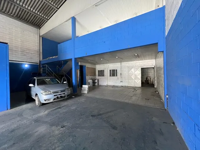 Loja com 360m², para alugar, no bairro Portais (Polvilho) em Cajamar