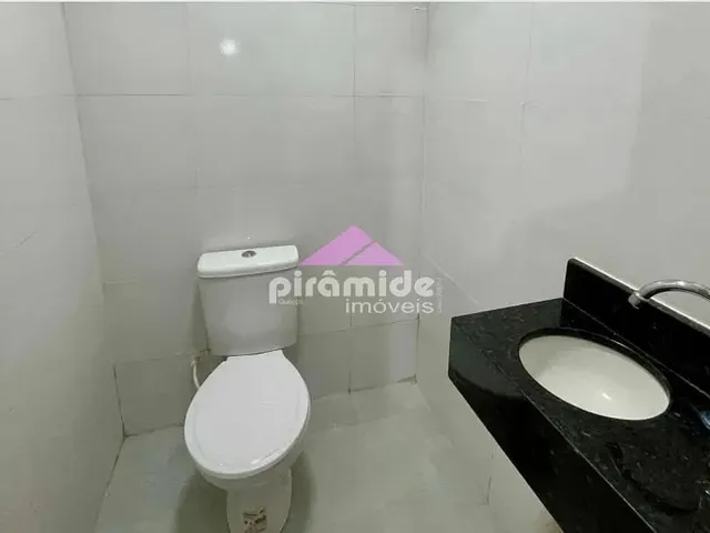 Loja com 40m², à venda, no bairro Jardim Primavera em Caraguatatuba