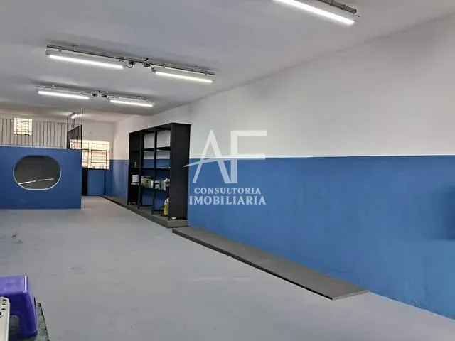 Loja com 120m², para alugar, no bairro Centro em Taubaté