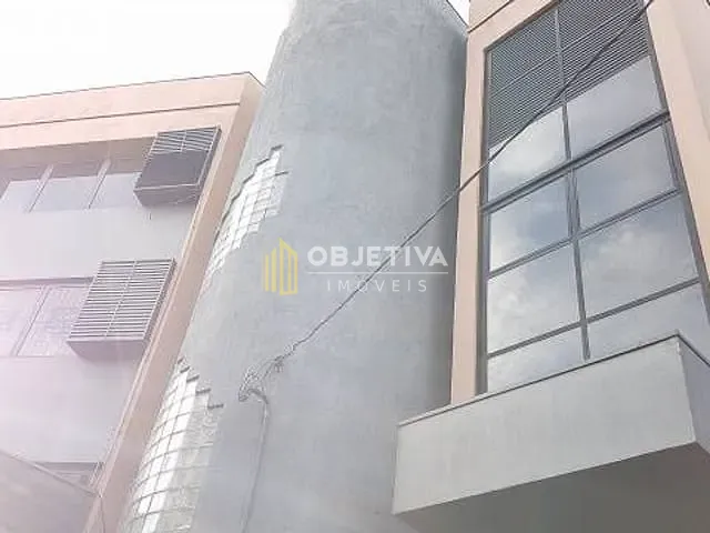 Loja com 57m², à venda, no bairro Santana em Porto Alegre