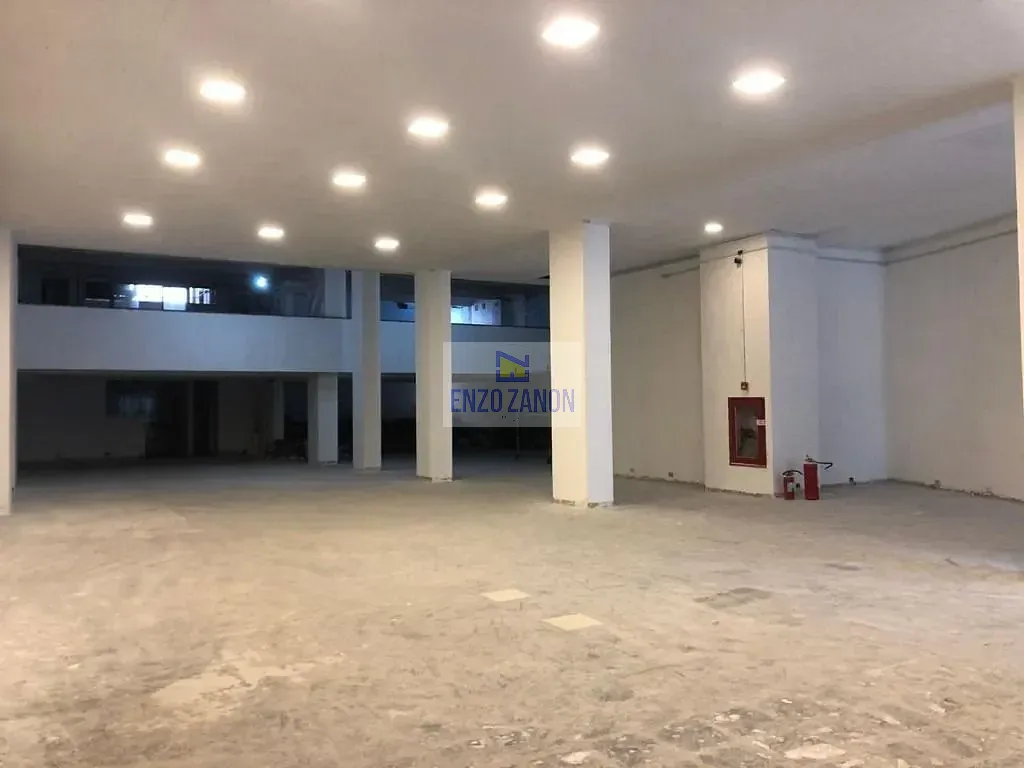 Loja-Salão, 480 m² - Foto 1
