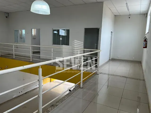 Loja com 890m², à venda ou para alugar, no bairro Jardim Chapadão em Bauru