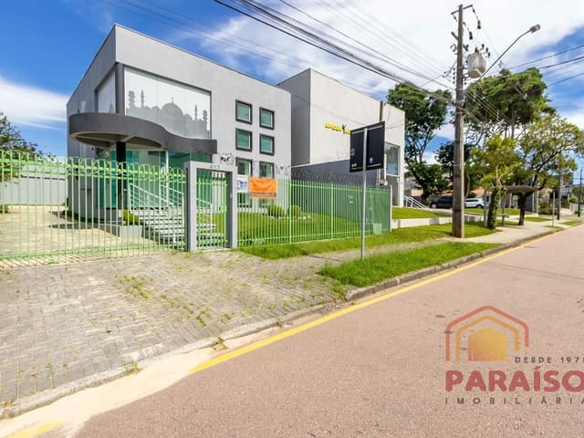 Loja para alugar, no bairro Bacacheri em Curitiba
