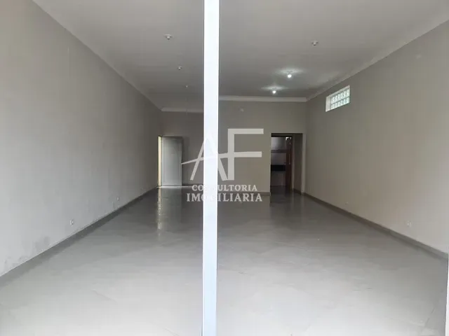 Loja para alugar, no bairro Centro em Tremembé