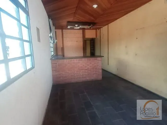 Loja com 440m², para alugar, no bairro Vila Operária em Bom Jesus dos Perdões