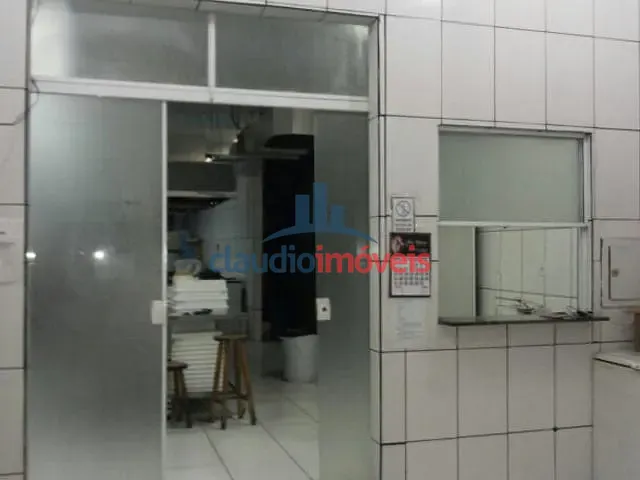Ponto com 175m², à venda ou para alugar, no bairro Jardim Vila Rica - Tiradentes em Volta Redonda