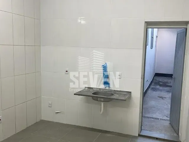Loja com 100m², para alugar, no bairro Centro em Bauru