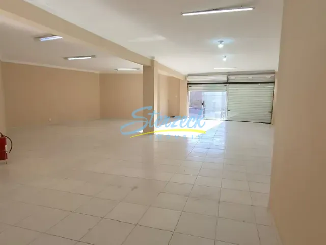 Loja com 155m², para alugar, no bairro Capela em Vinhedo