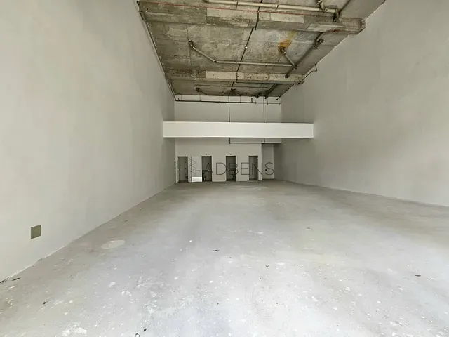 Loja com 210m², para alugar, no bairro Vila Pompéia em São Paulo