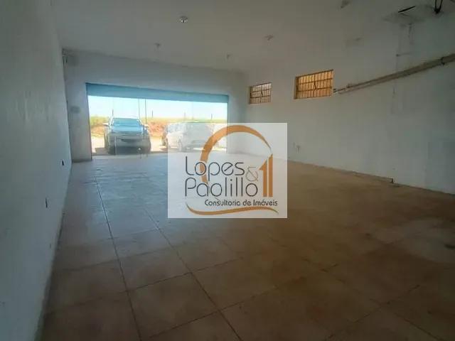 Loja com 120m², para alugar, no bairro Chácaras Maringá em Atibaia