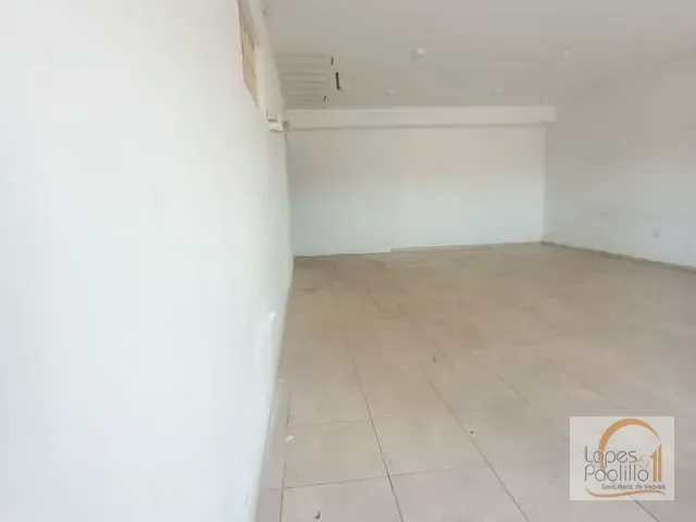 Loja com 120m², para alugar, no bairro Chácaras Maringá em Atibaia