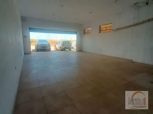 Loja com 120m², para alugar, no bairro Chácaras Maringá em Atibaia