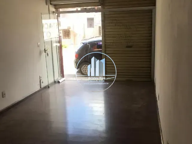 Loja com 33m², para alugar, no bairro Centro em Pouso Alegre