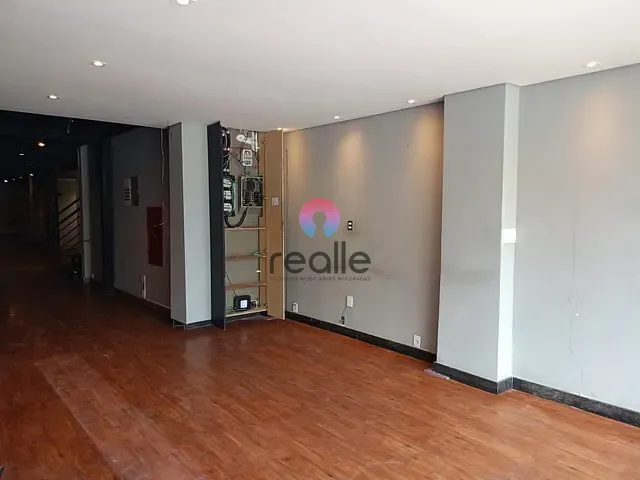Loja com 330m², para alugar, no bairro Gutierrez em Belo Horizonte