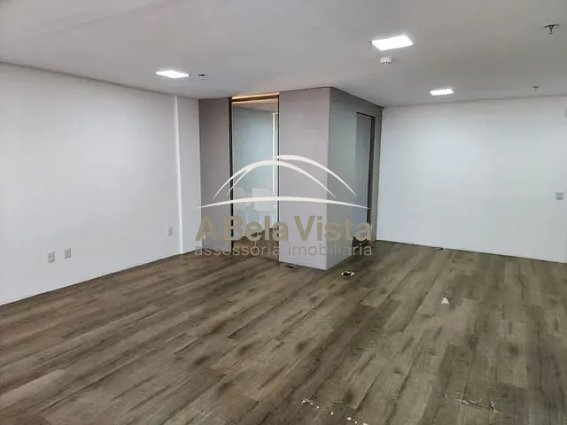 Loja com 53m², à venda, no bairro Continental em Osasco