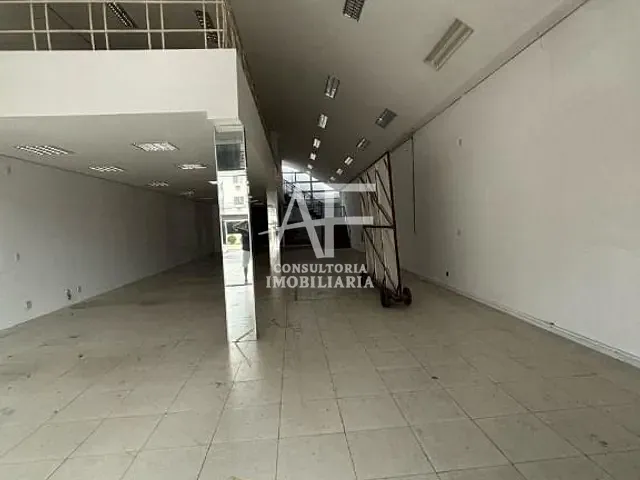 Loja com 230m², para alugar, no bairro Jardim Independência em Taubaté