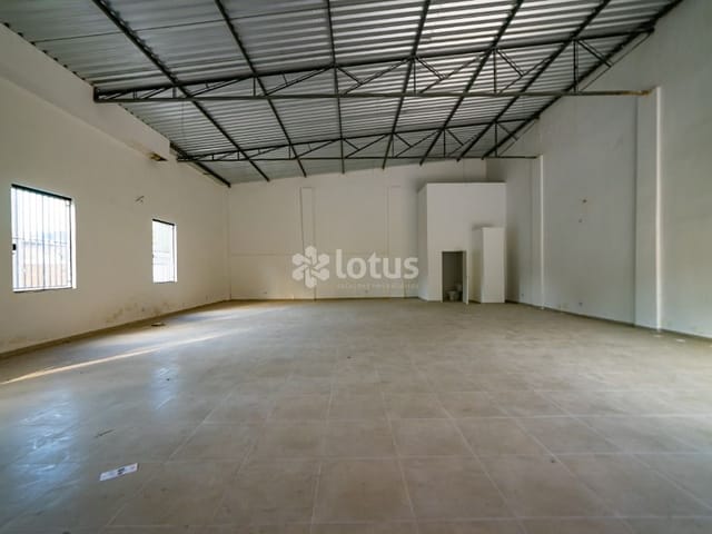 Loja com 185m², para alugar, no bairro Polvilho em Cajamar