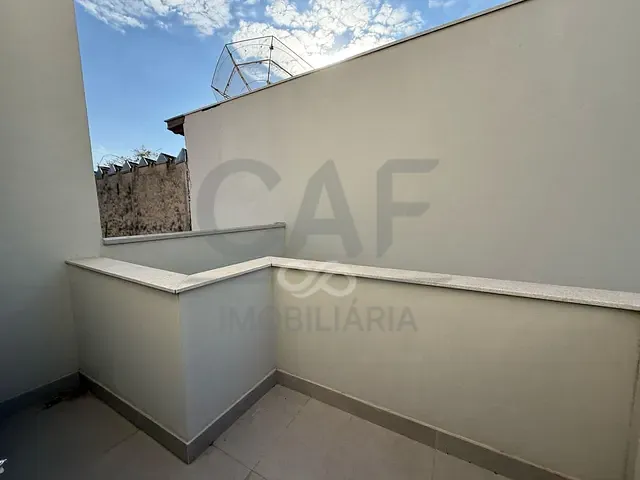 Loja com 220m², para alugar, no bairro Centro em Jaguariúna