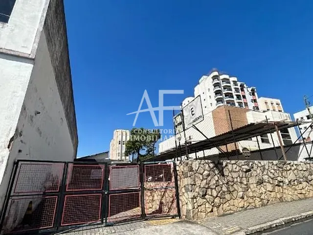 Loja com 480m², à venda, no bairro Centro em Taubaté