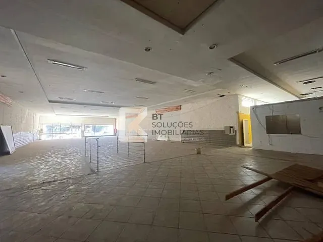 Loja com 1815m², à venda ou para alugar, no bairro Centro em Indaiatuba