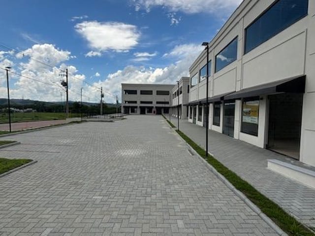 Loja com 61m², para alugar, no bairro Condomínio Residencial Colinas do Paratehy em São José dos Campos