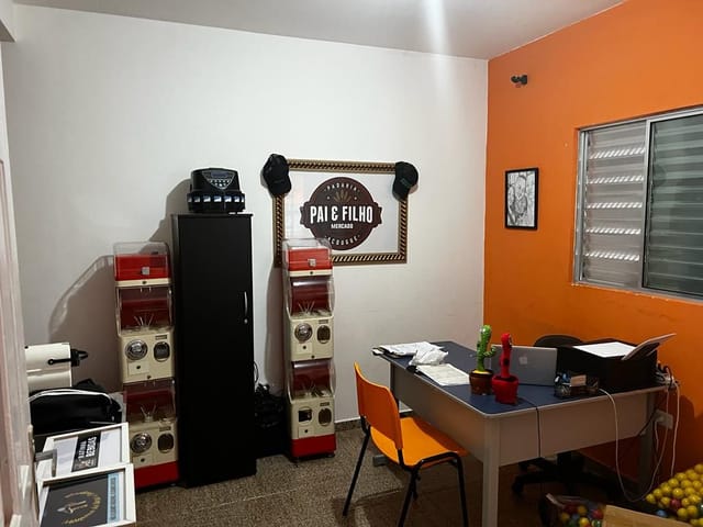 Loja com 125m², à venda, no bairro Jardim Mimas em Embu das Artes